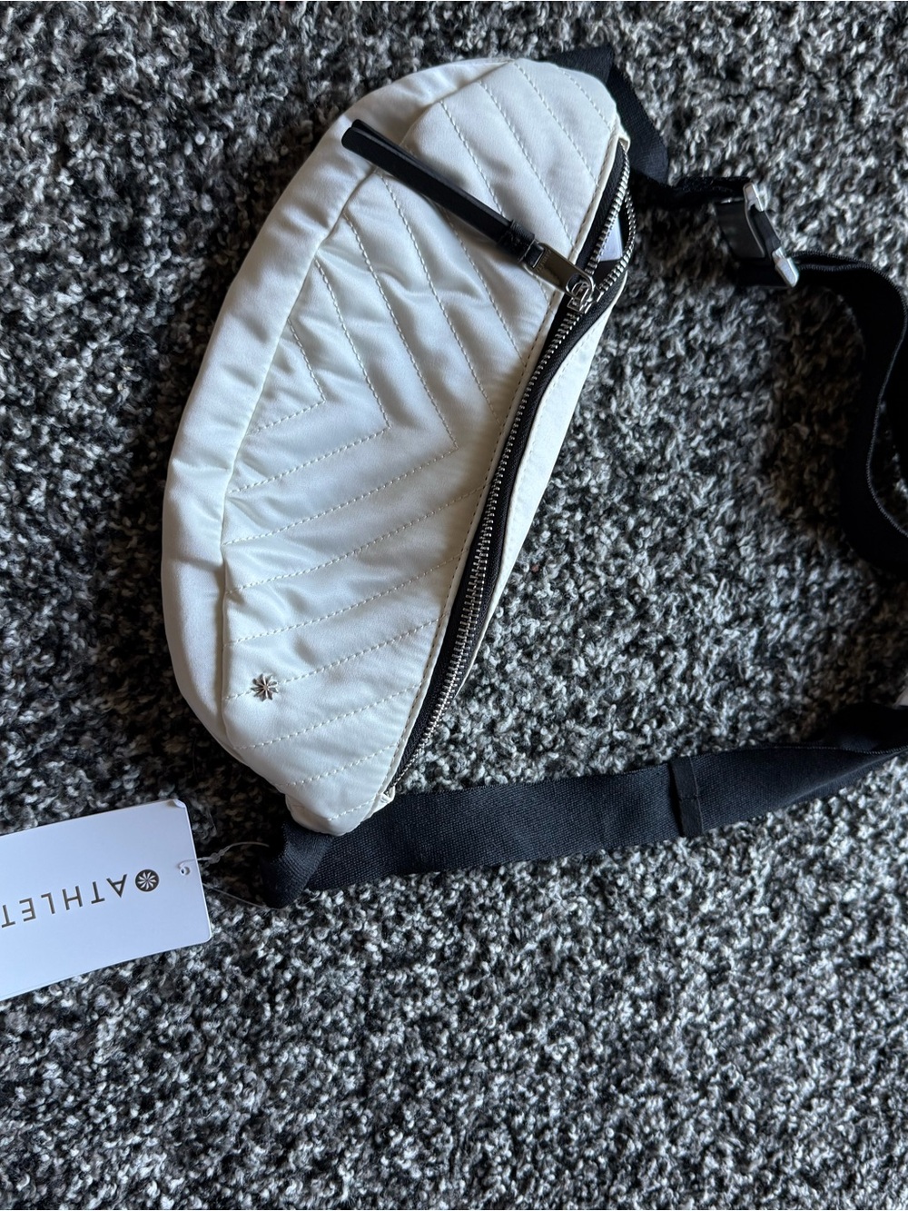 Athleta White Quilted Waist/Crossbody Pouch with Black Strap